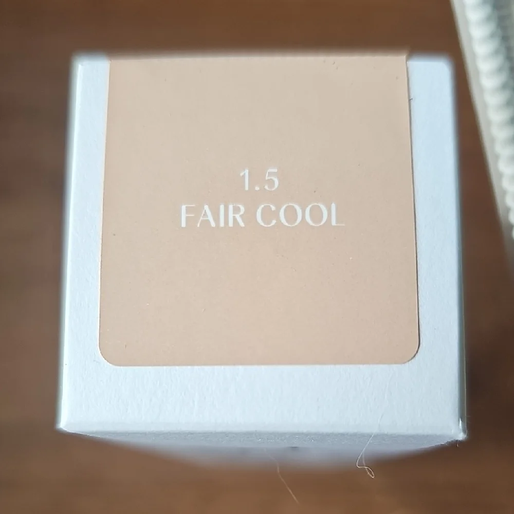 NIB HUDA BEAUTY Glowish MultiDew Skin Tint 1.5 Fair Cool Discontinued Full Size